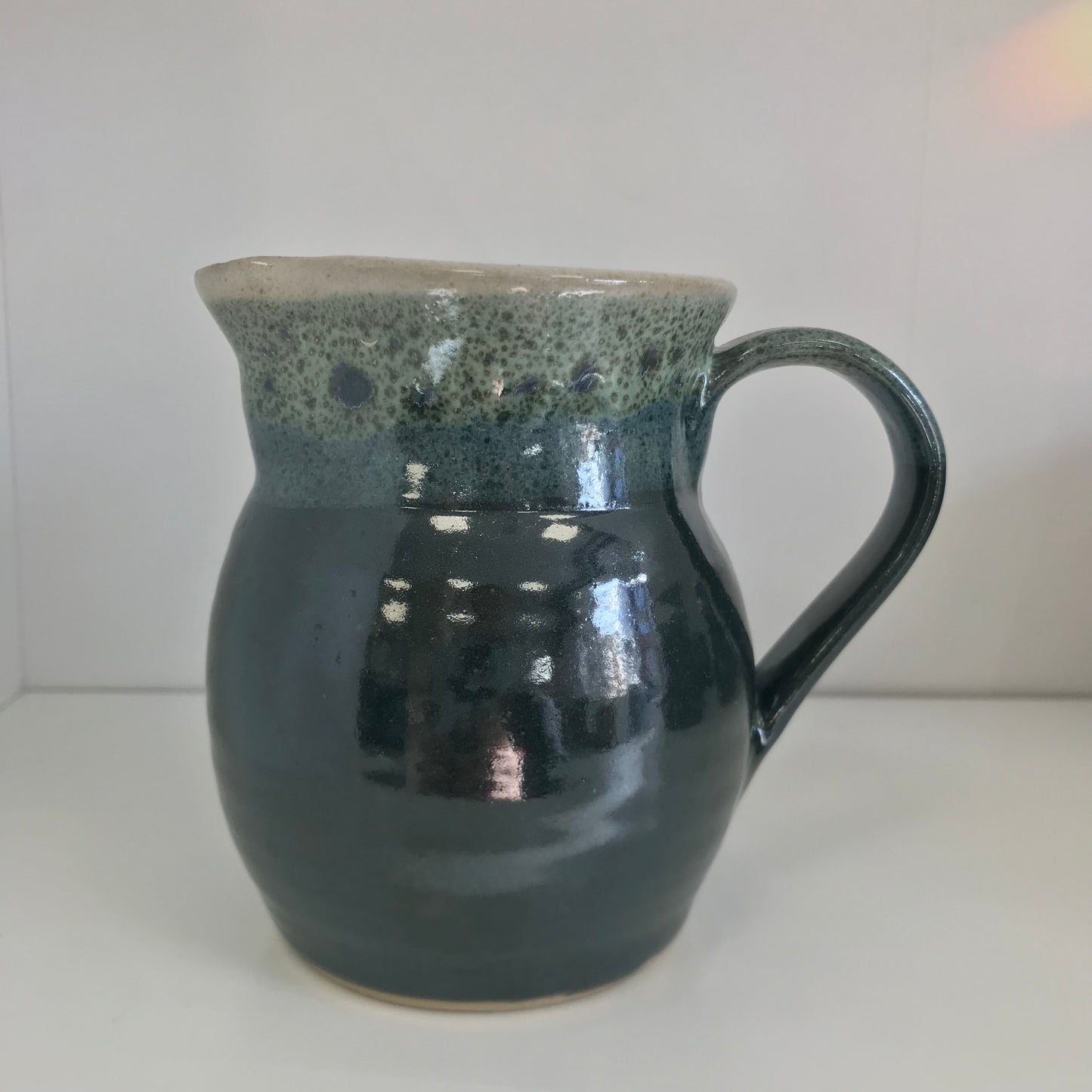 Jug Medium